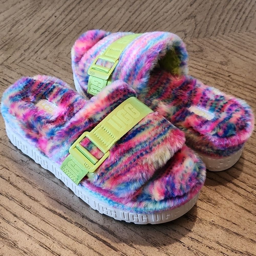 UGG slippers pixelate size 7 NWT